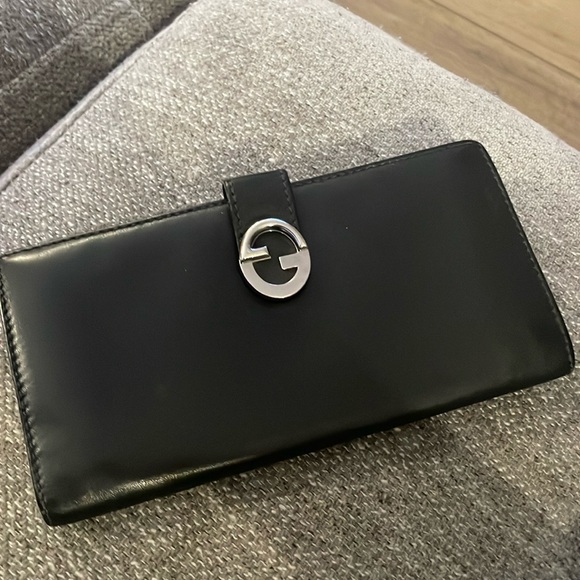 Gucci Wallet - Picture 1 of 6